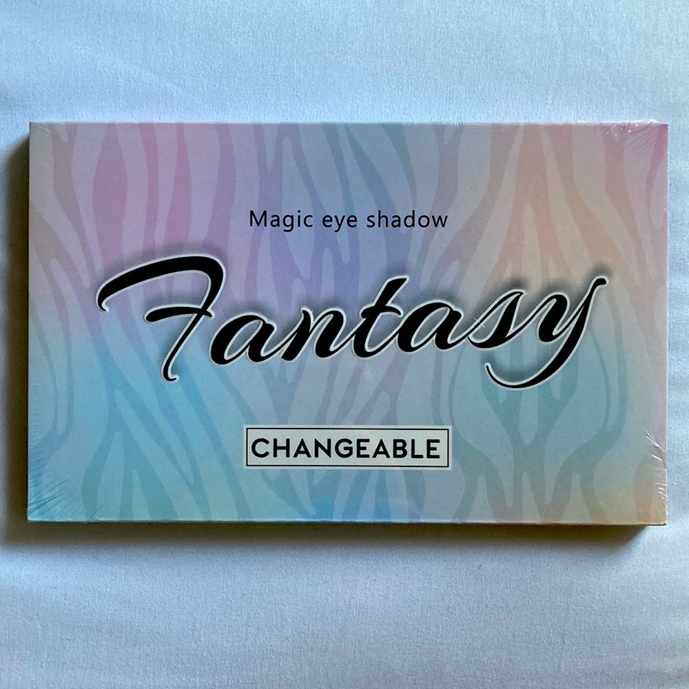 UCANBE Fantasy Eyeshadow Palette